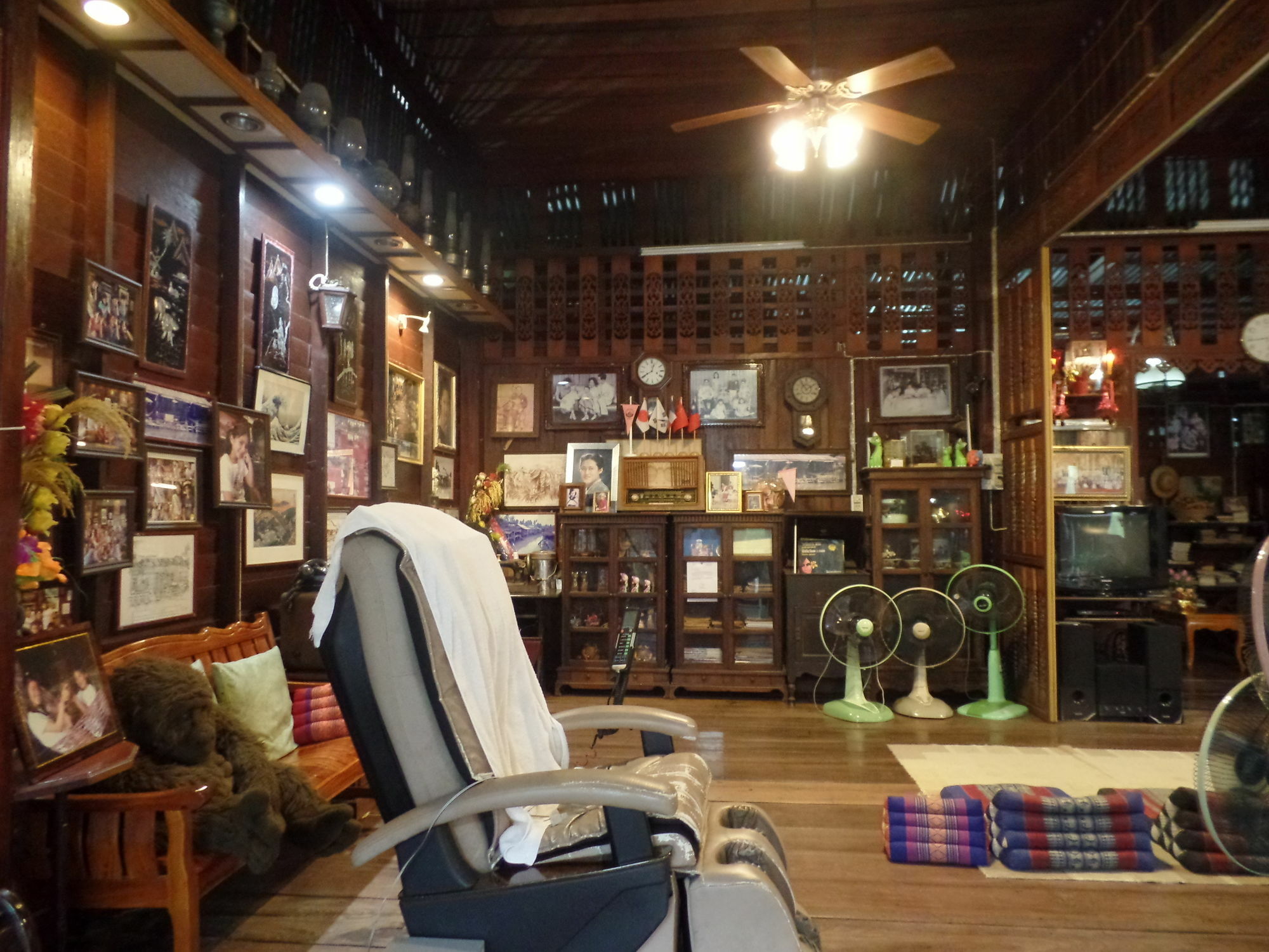 Ban Mae Arom * Amphawa